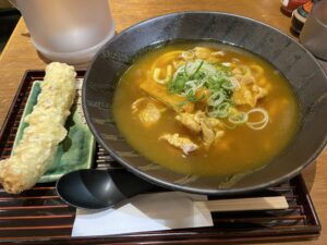 味味香　鶏肉カレーうどん