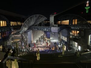 京都駅　大空広場